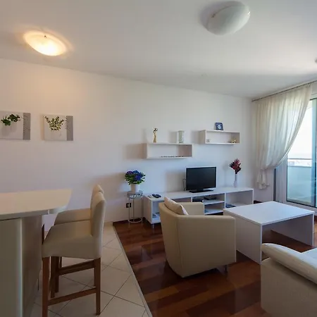 Old Town View Two Bedroom Asti Mande 2