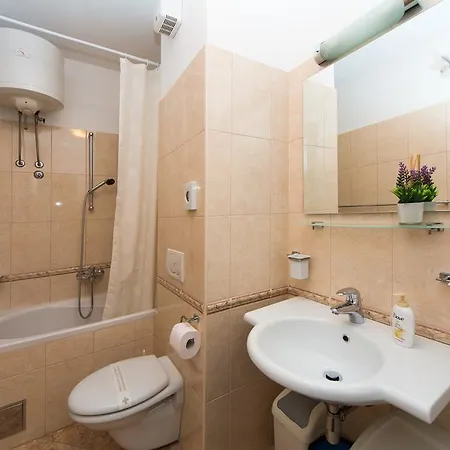 Old Town View Two Bedroom Asti Mande 2 Σπλιτ