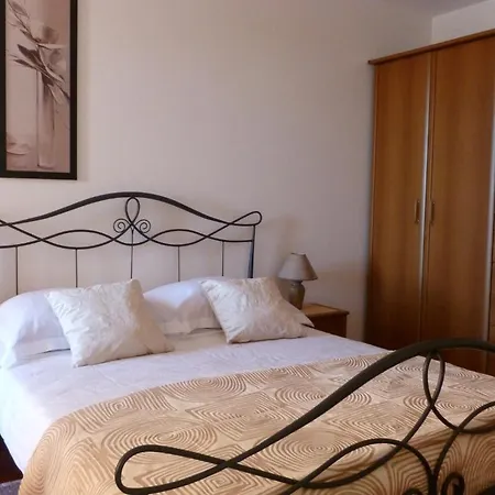 Old Town View Two Bedroom Asti Mande 2 *